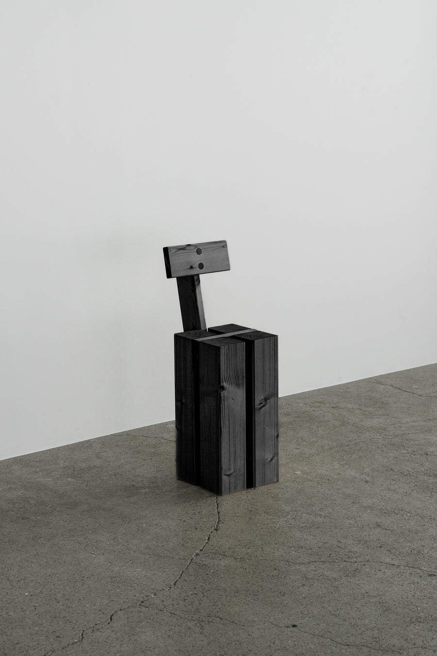 N08F015 object