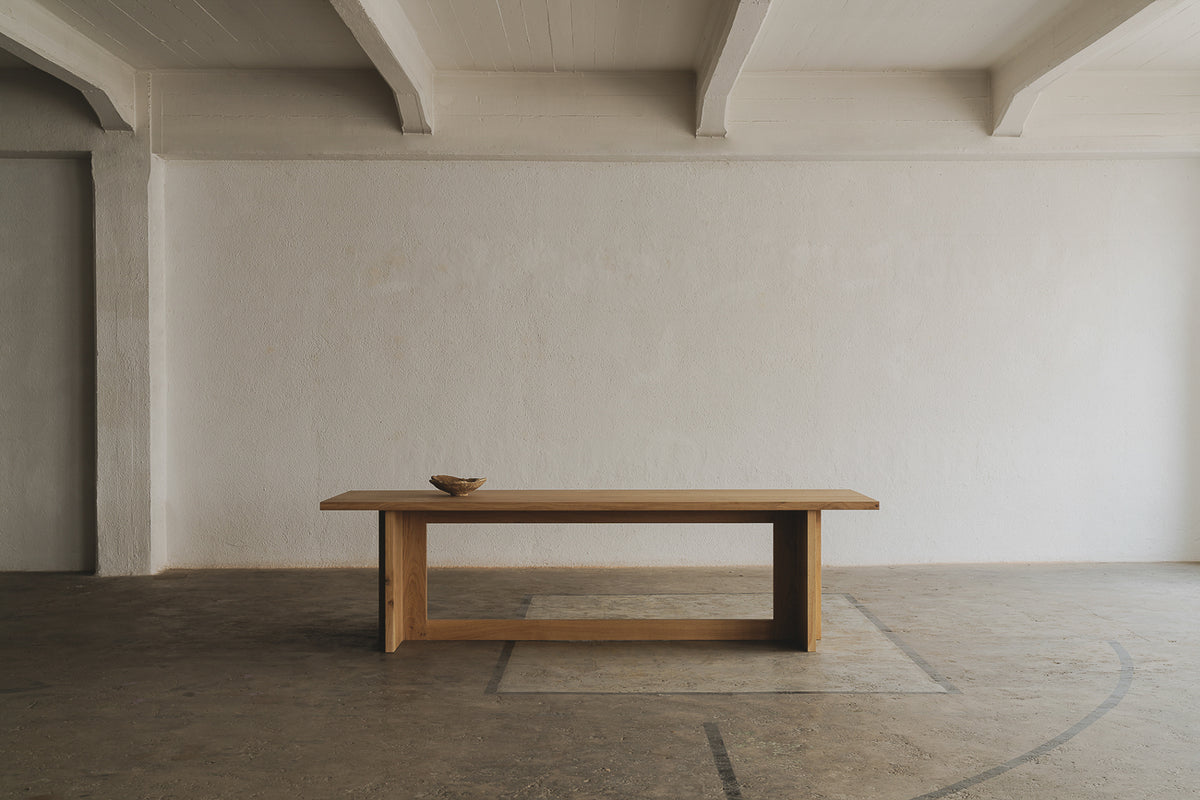 Paris Table