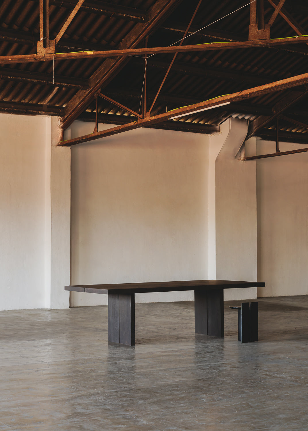 Murakami Table