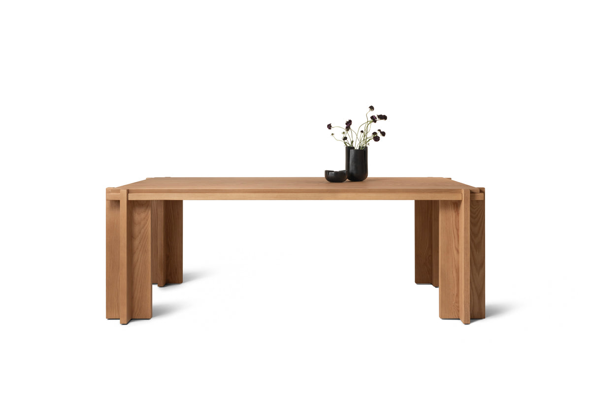 Idro Dining Table