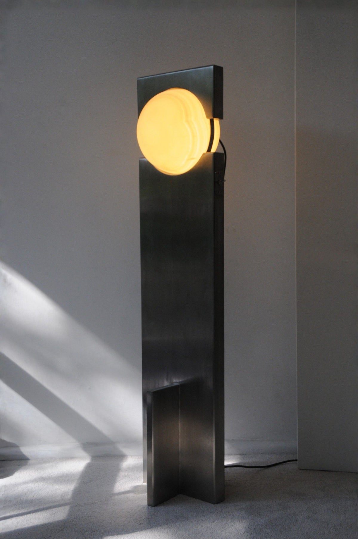 Hero Floor Lamp