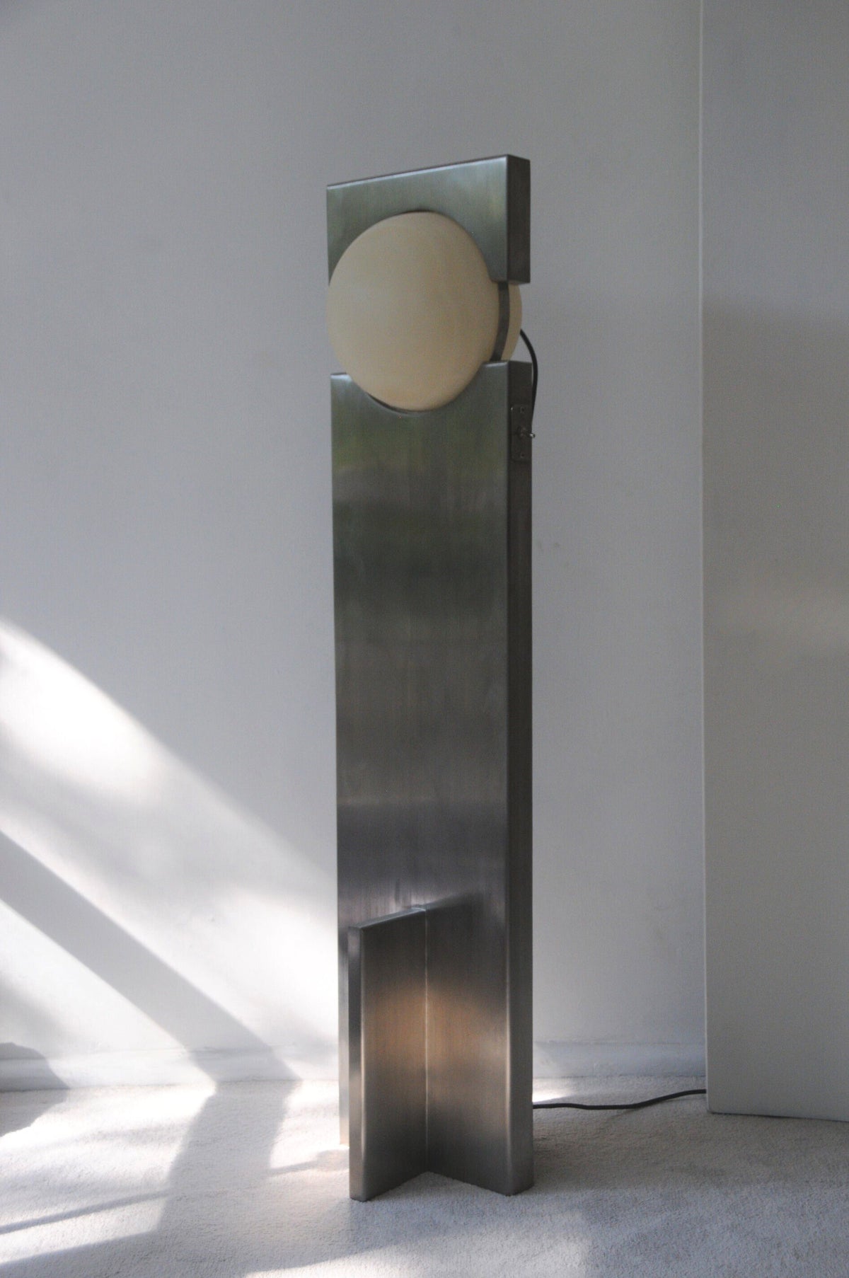 Hero Floor Lamp