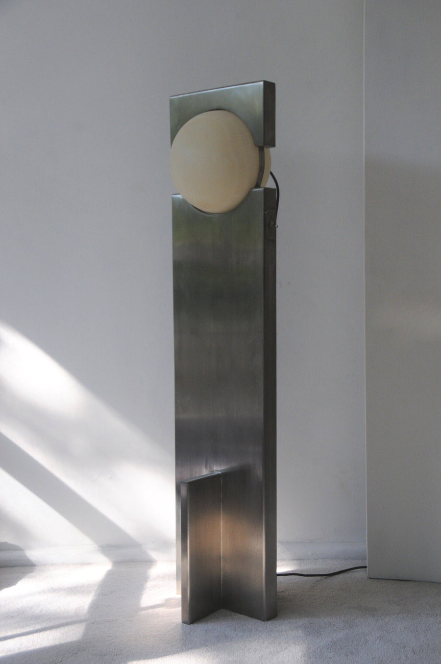 Hero Floor Lamp