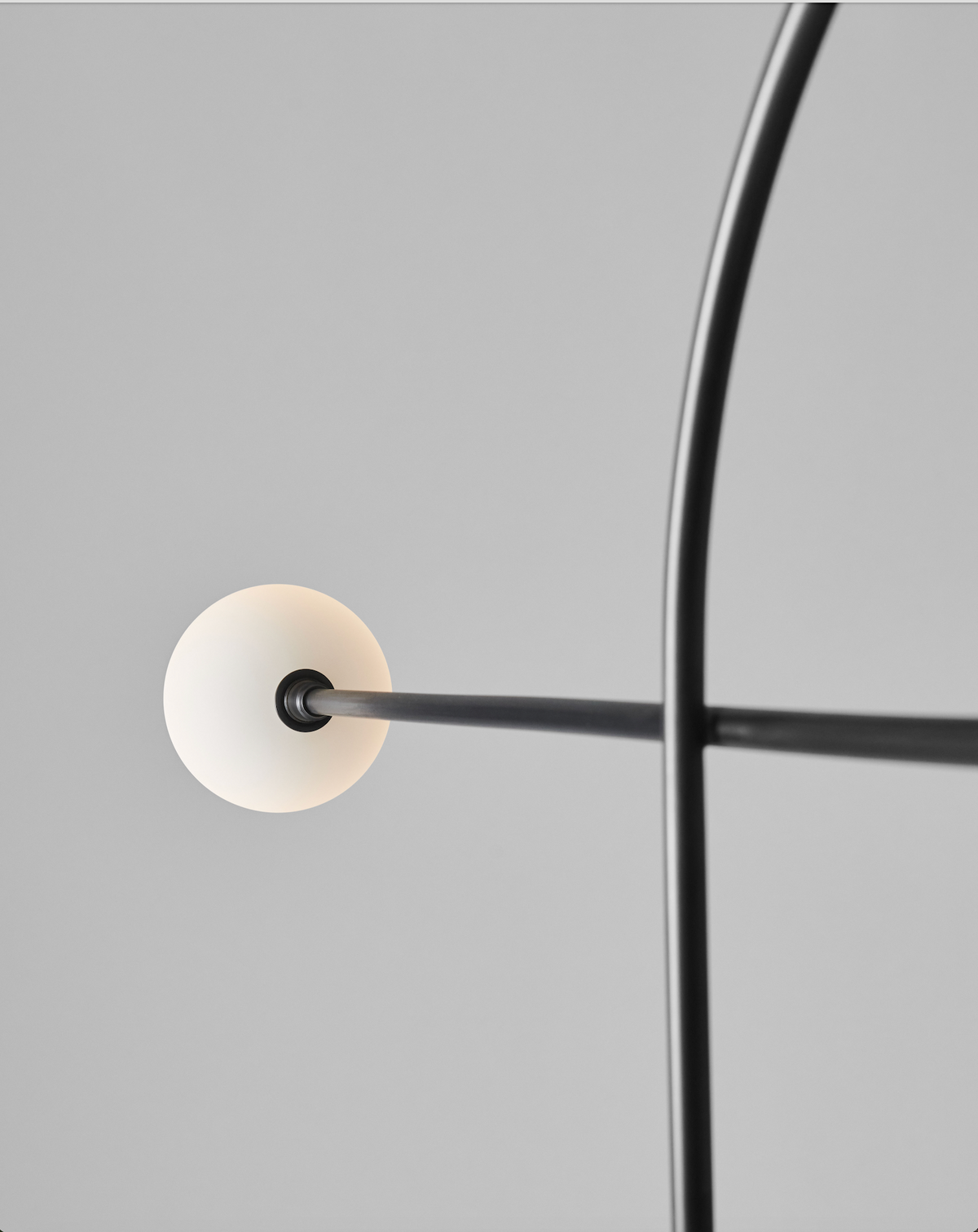BOW Floor Lamp
