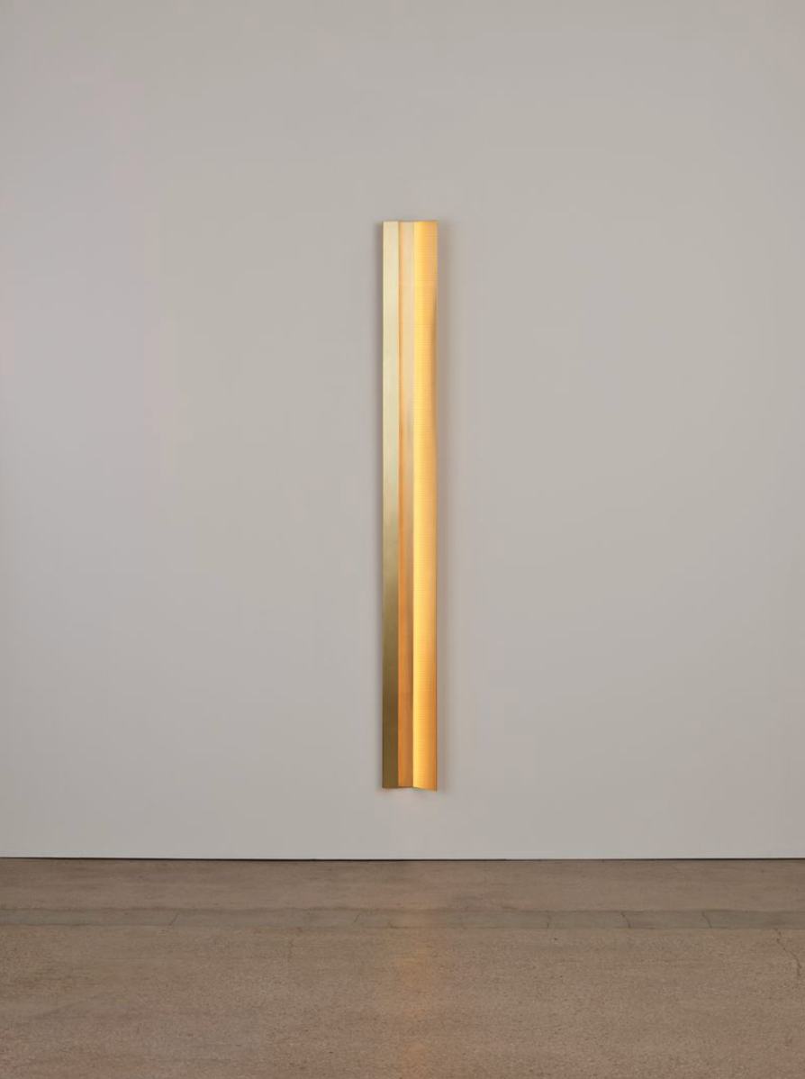 Mano Sconce