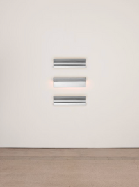 Mano Sconce