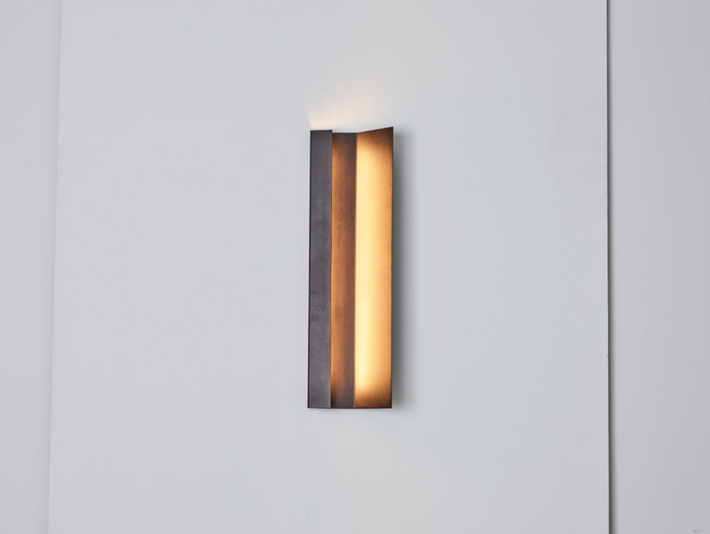 Mano Sconce