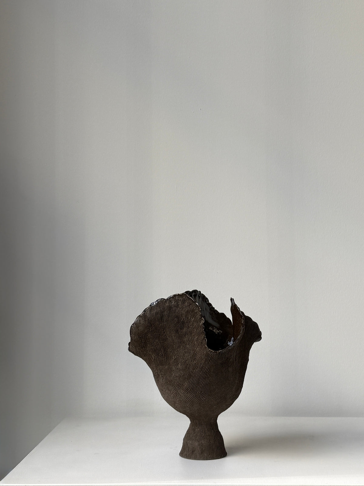 Open Floret in Noir