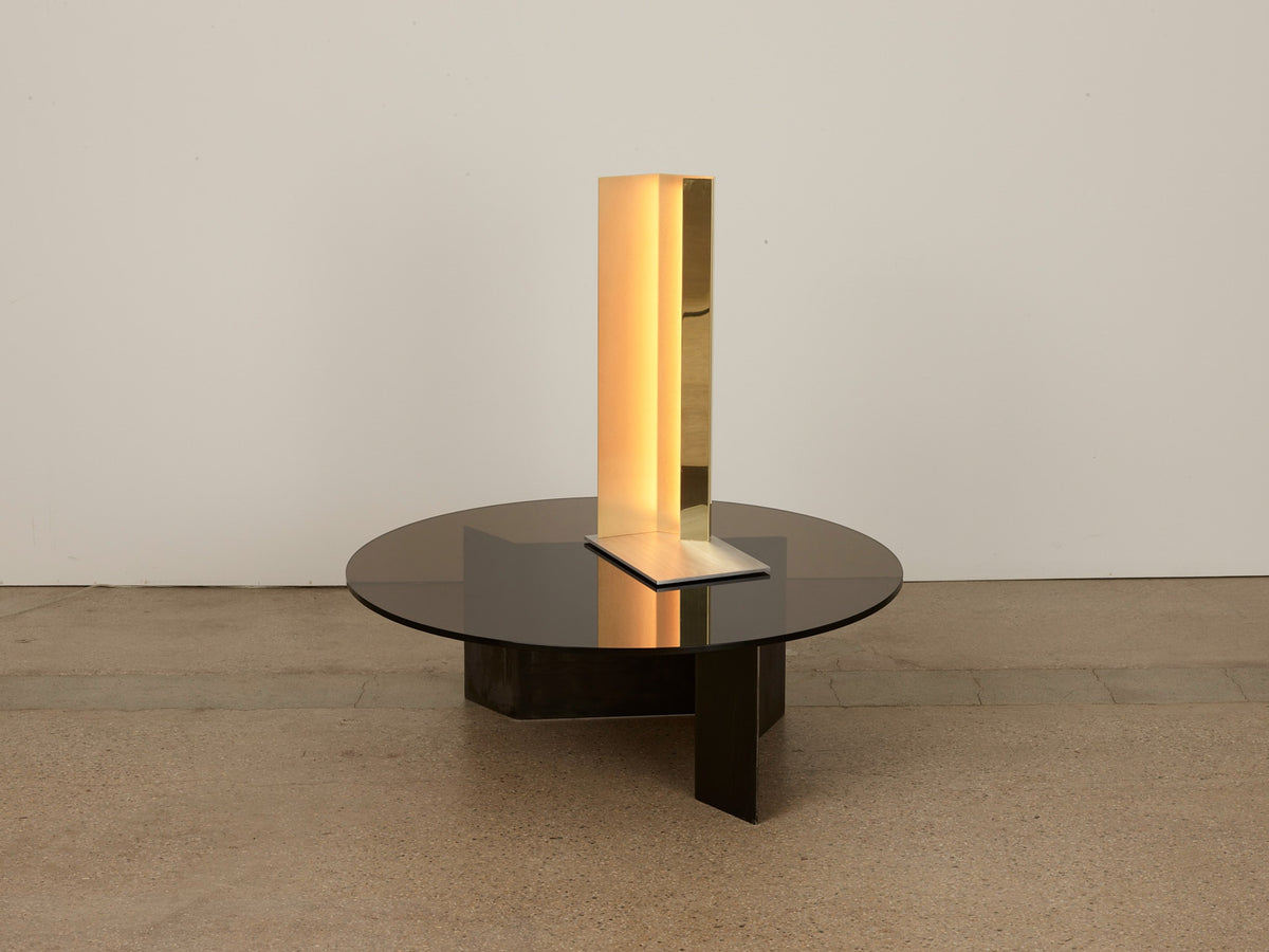 Mano Table Lamp