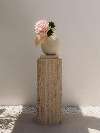Turi Pedestal