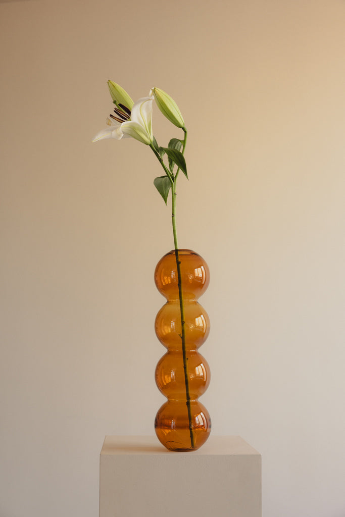 Valeria Vasi | Ceramic & Glass Objects Barcelona | The Orb | The Orb